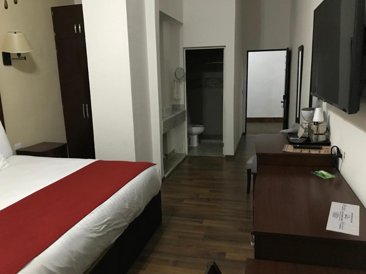 Los Nogales Inn Camargo 외부 사진